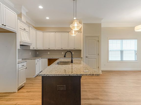 5th image of 3404-3531 Cortona Way
