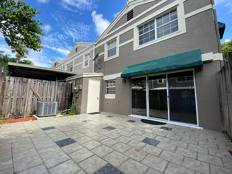 12366 SW 51st Pl — Photo 37