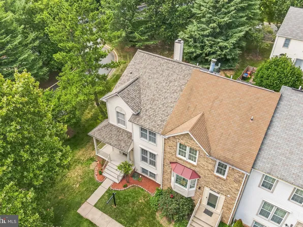 12682 Marcum Ct, Fairfax, VA 22033