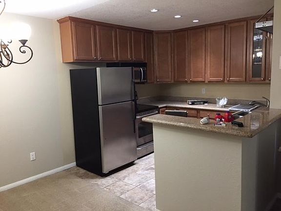 3rd image of 3715 Tallyho Dr APT 152