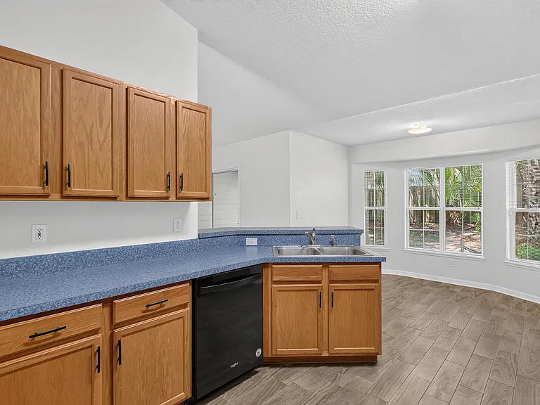 8038 SW 67th Rd — Photo 24