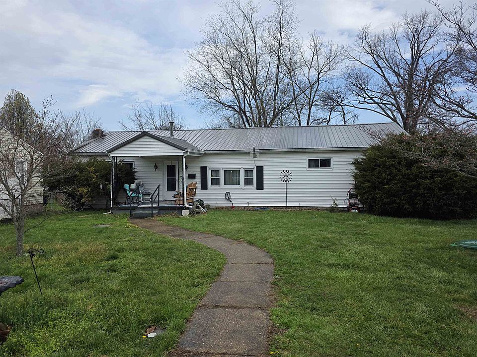 1st image of 2949 Monroe St