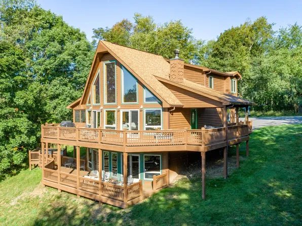 889 Paradise Ridge Rd, Oakland, MD 21550