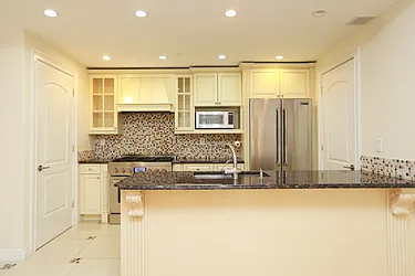 Rented by R New York