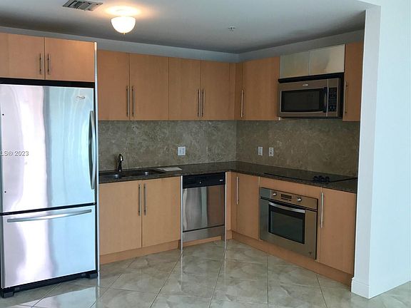 2nd image of 300 S Biscayne Blvd APT 3405