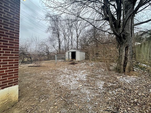 2nd image of 1298 Woodland Ave