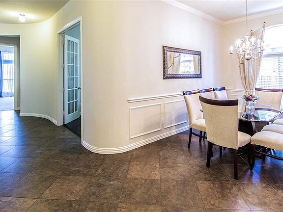 5th image of 2405 Lakebend Dr