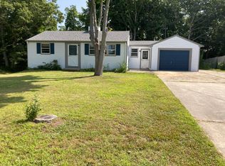 75 Prince Henry Dr, East Falmouth, MA 02536