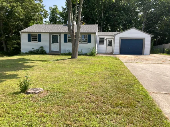 75 Prince Henry Drive, East Falmouth, MA 02536