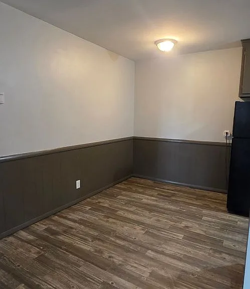 Colonial Terrace — Photo 1