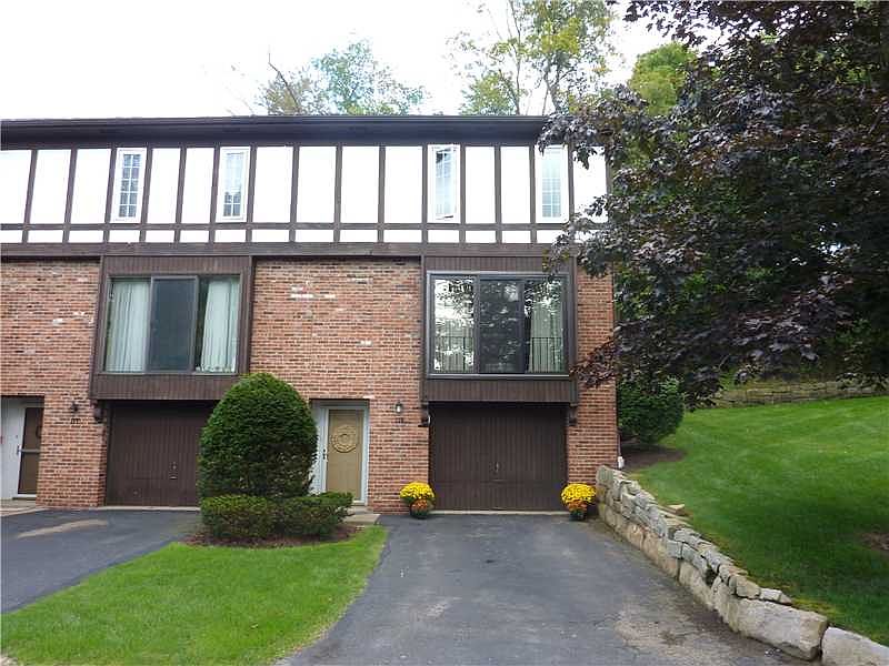 1st image of 119 Thornberry Dr