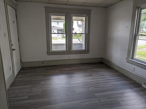 5th image of 308 E Portage Trl APT 2