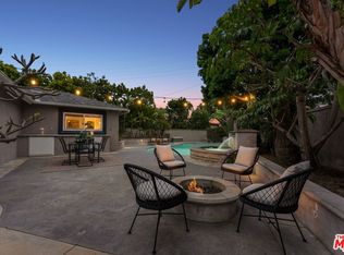 6304 W 79th St, Los Angeles, CA 90045