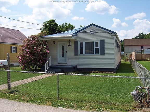 2nd image of 203 Marshall Ave