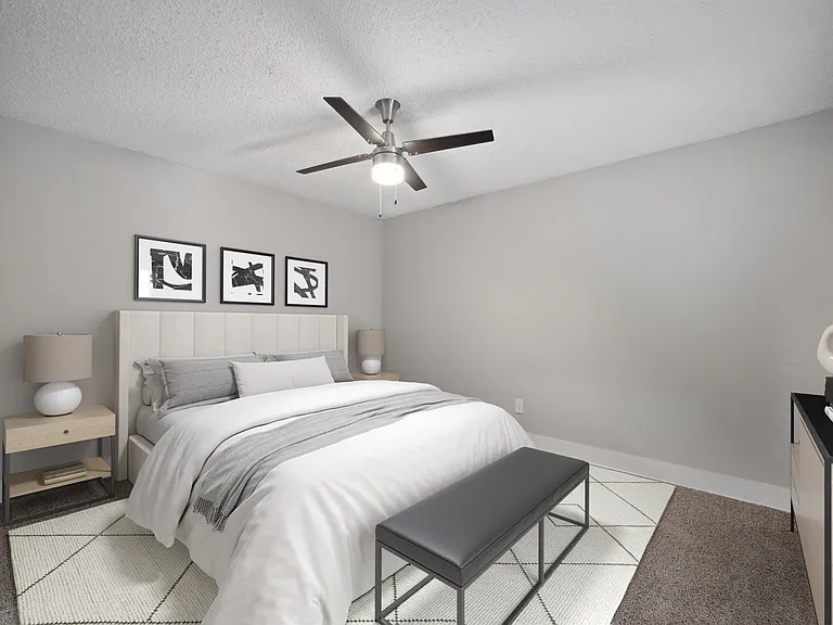 Eastbank Apartments — Photo 6