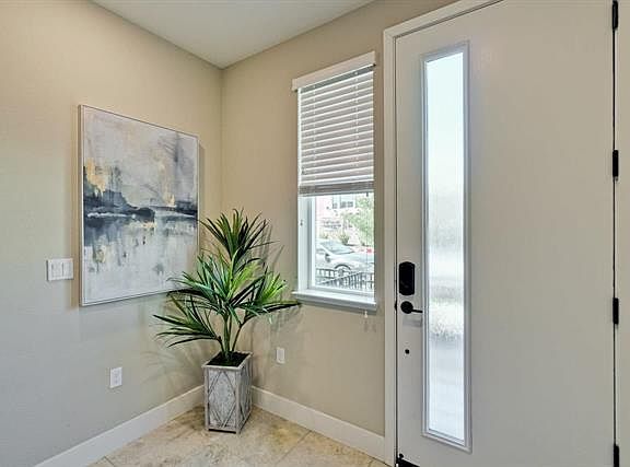 3rd image of 5986 Charlotte Dr