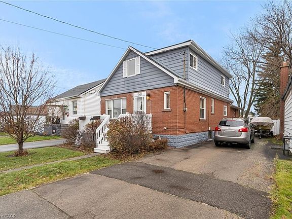 4th image of 143 Walter Ave S