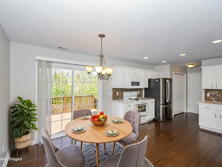 7879 Rainey Dr — Photo 7
