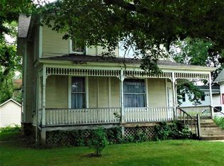 401 S 4th St, Oregon, IL 61061