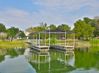143 Lakeview Dr, Coleman, TX 76834