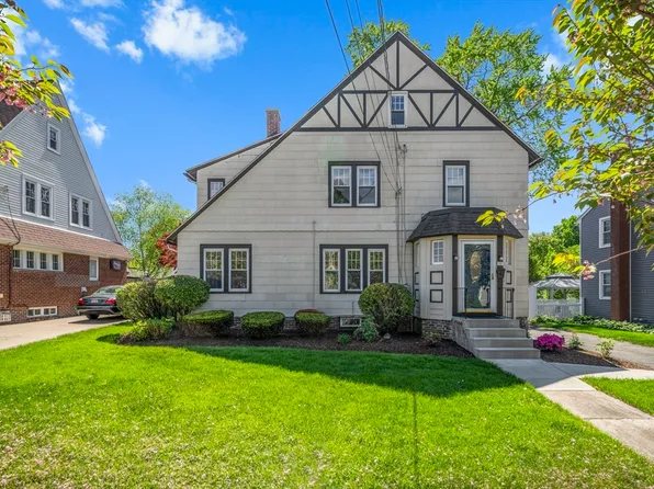 77 Reed St, Agawam, MA 01001