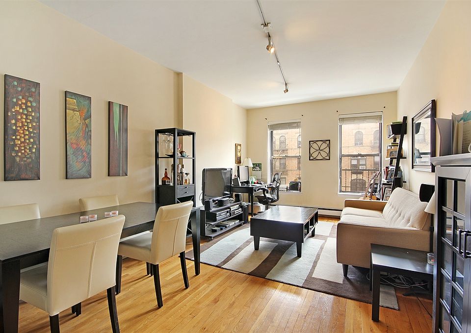 1st image of 442 Amsterdam Ave APT 4A