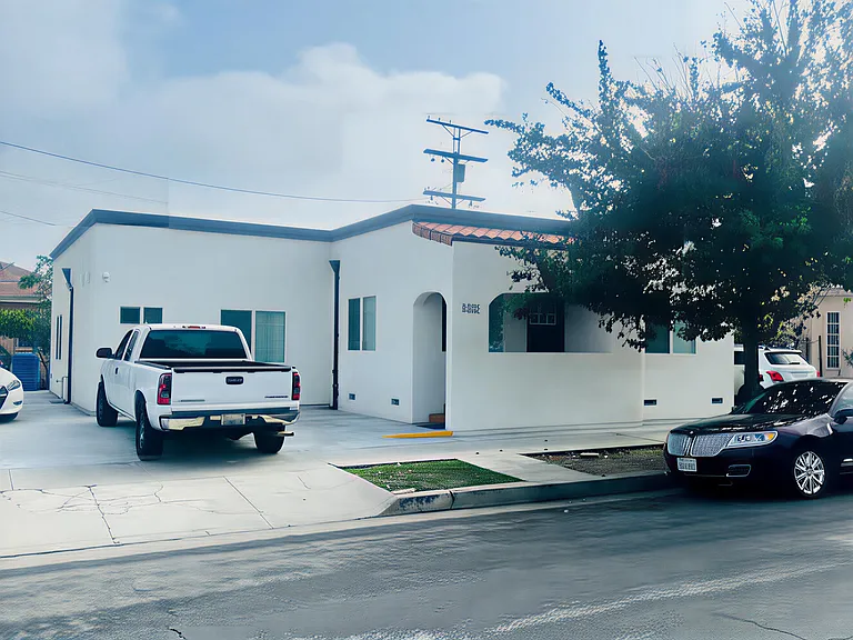 8312 S Harvard Blvd — Photo 5