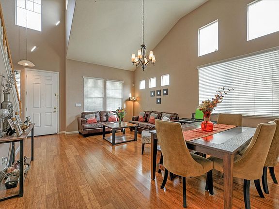 5th image of 1851 Malachite Way