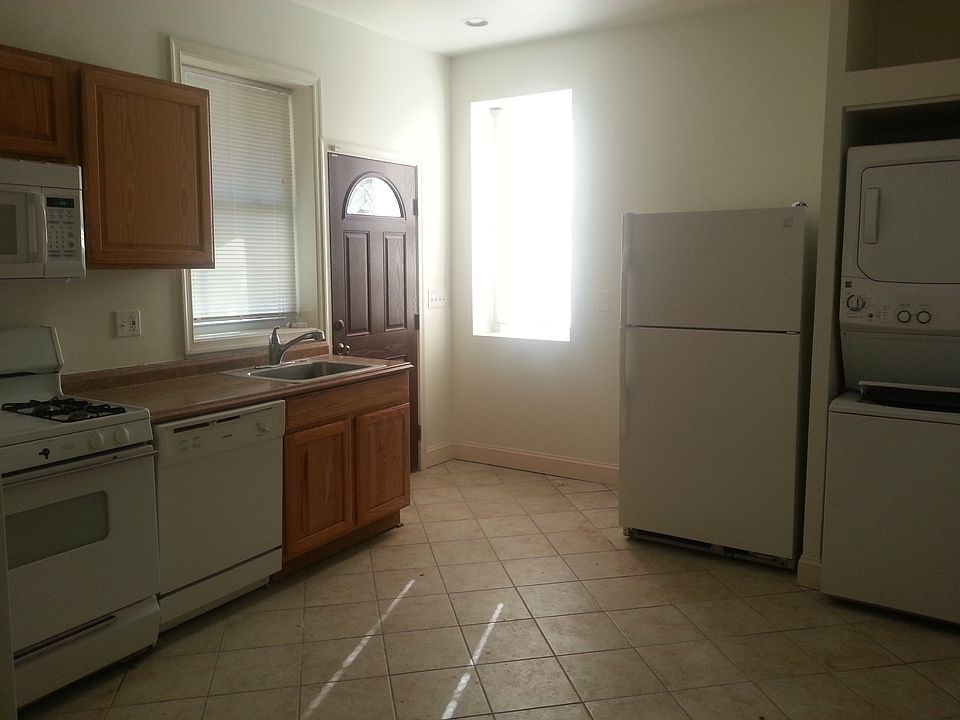 2nd image of 1713 1st St NW #1