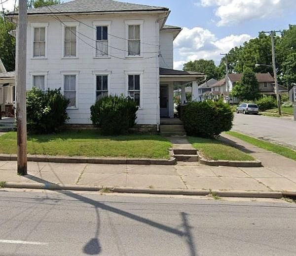 2nd image of 831 W North St