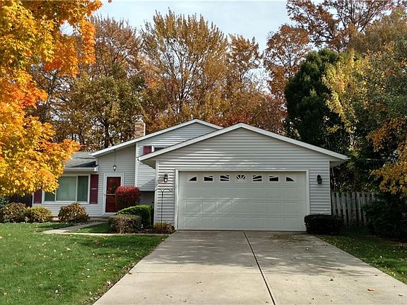 2nd image of 453 E Overlook Dr