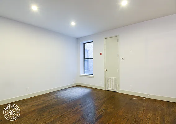 Rented by MySpaceNYC | media 2