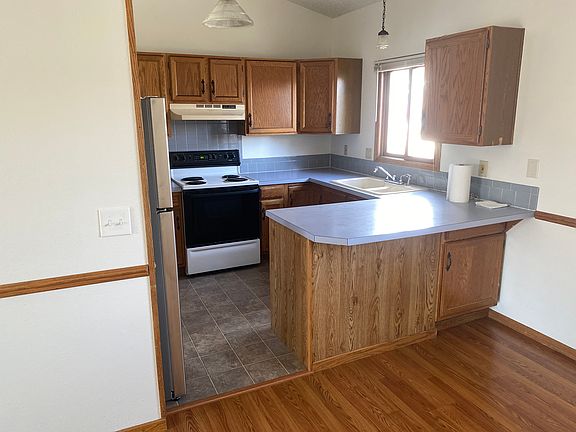 2nd image of 4255 Pin Oak Dr