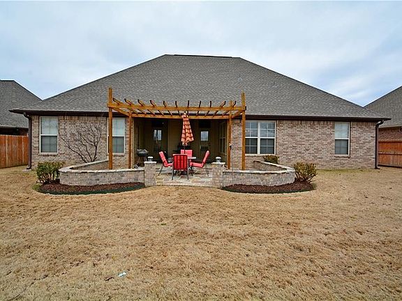 5th image of 4314 W Woodview Dr