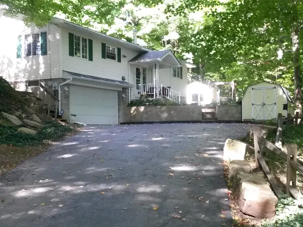 15 Lancaster Ave, Jamestown, PA 16125