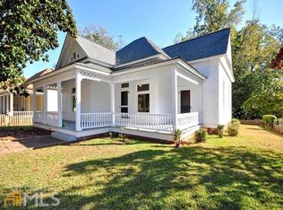 64 Clark St, Newnan, GA 30263