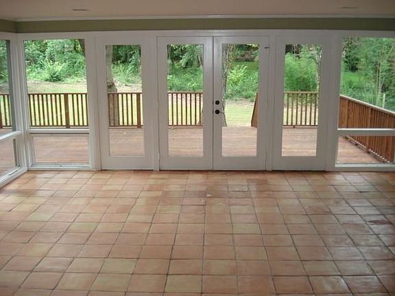 3rd image of 2508 Lake Air Dr
