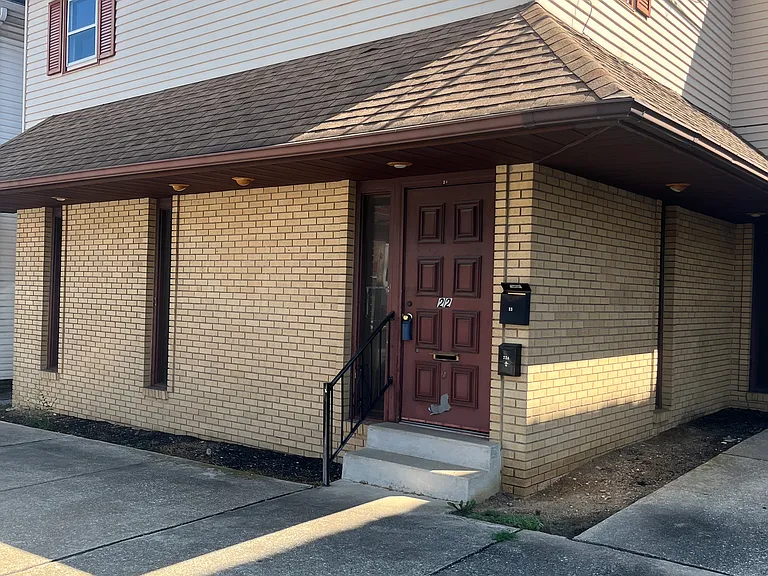 24A N Railroad St #24A — Photo 1