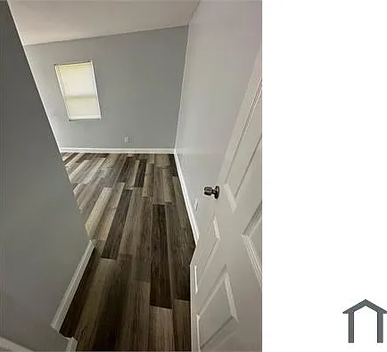 963 Saint Clair St — Photo 18