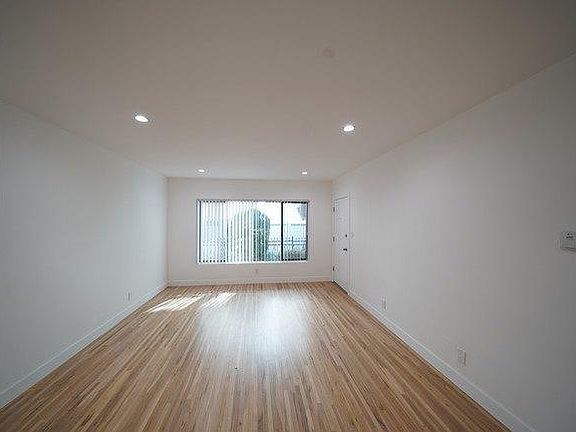 5th image of 852 S Lucerne Blvd