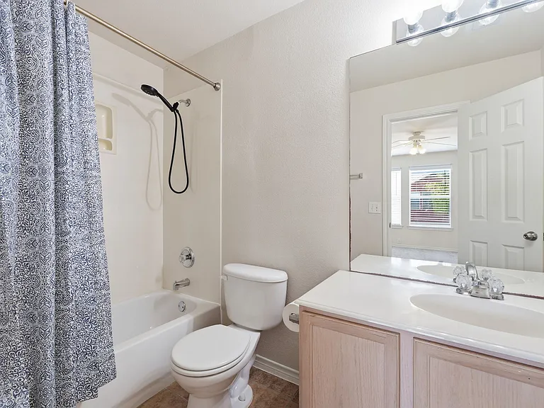 7449 Danbridge Ln — Photo 10