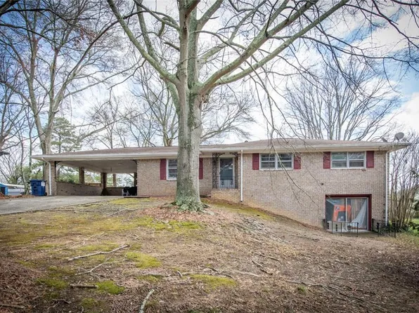 850 Briarwood Trl, Douglasville, GA 30134