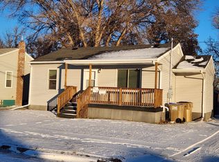 512 13th St NW, Minot, ND 58703