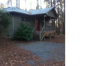 128 Twin Oaks Ct, Chapel Hill, NC 27516