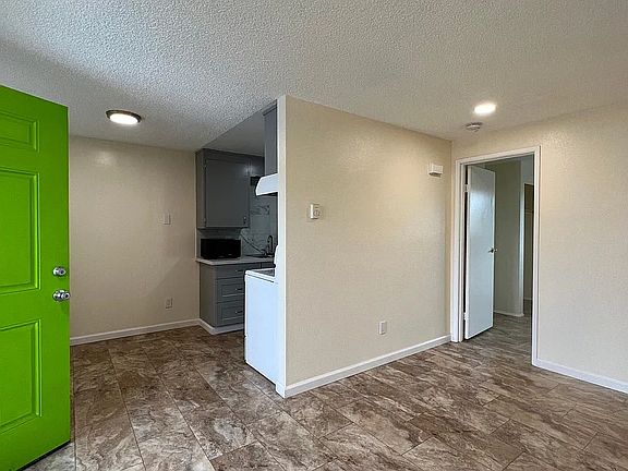 4th image of 7428 S Puget Sound Ave APT A