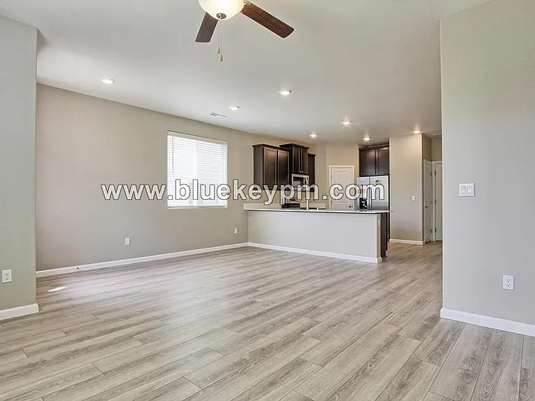 7104 NE 155th Pl — Photo 3