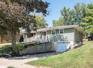 1861 Carter Rd, Dubuque, IA 52001