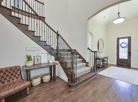4th image of 605 Colby Dr