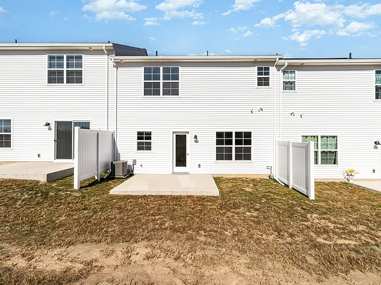 7843 Briarwood Dr — Photo 26