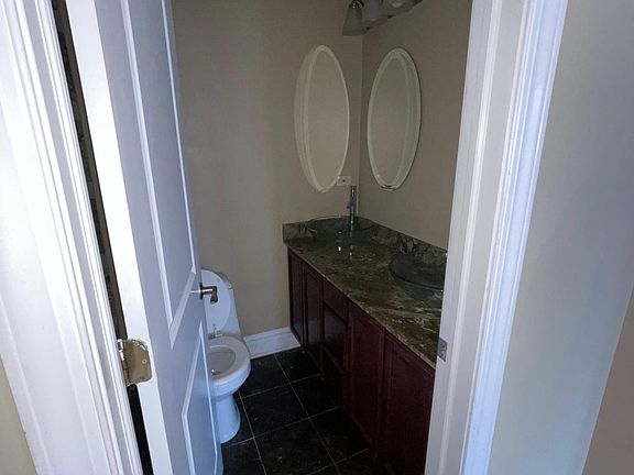 5th image of 6611 S Kenwood Ave #210